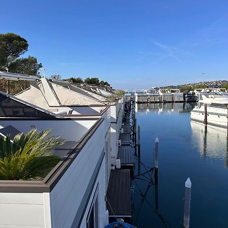 Floating House - Marina Pearl Apartment Порторож Екстериор снимка