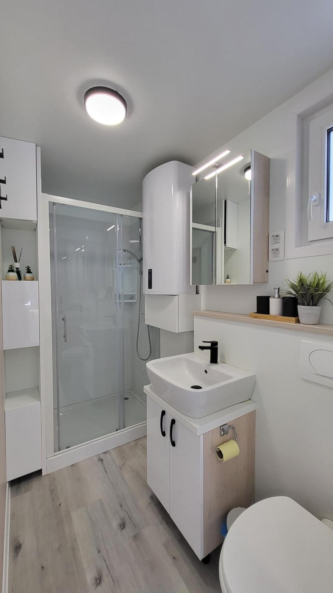 Floating House - Marina Pearl Apartment Порторож Екстериор снимка