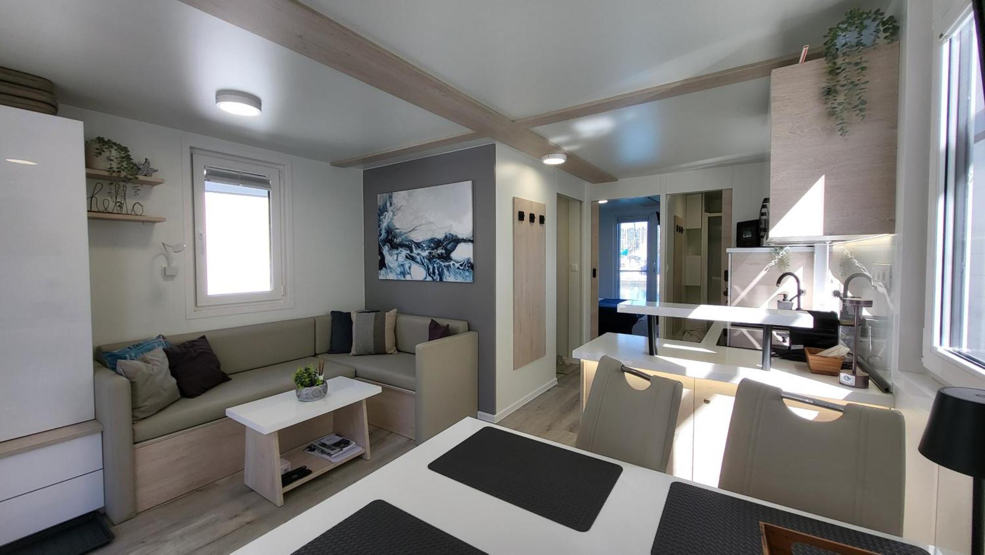 Floating House - Marina Pearl Apartment Порторож Екстериор снимка